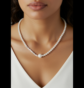 One Side Silver Metal Pearl Necklace