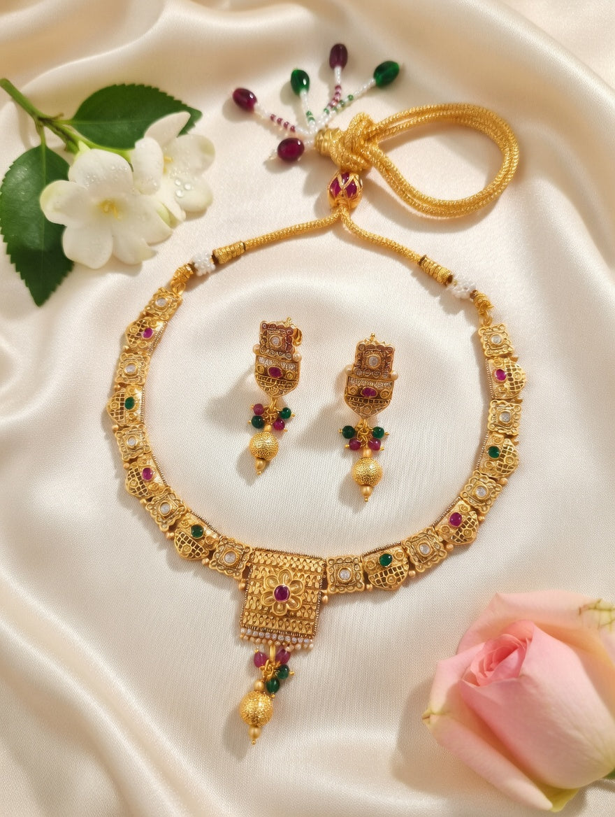 Antique Necklace Set
