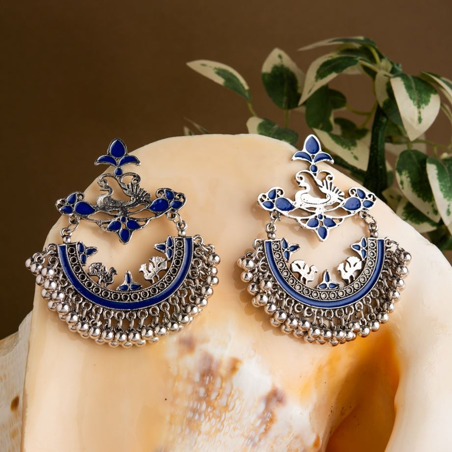 Silver Plated Floral &amp;Peacock Designed Enamel Artwork With Beads Fashion Antique Earring