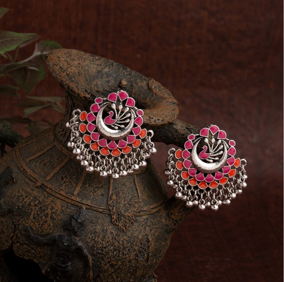 Silver Plated Peacock Design Enamel Artwork With Beads Fashion Antique Earring
