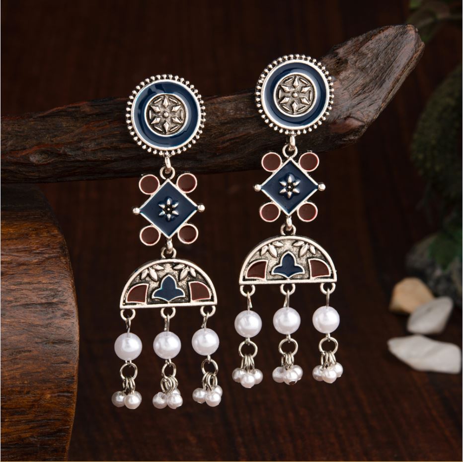 Silver Plated Geometric Shaped Enamel Artwork With Pearl Fashion Antique Earring- AER 2205