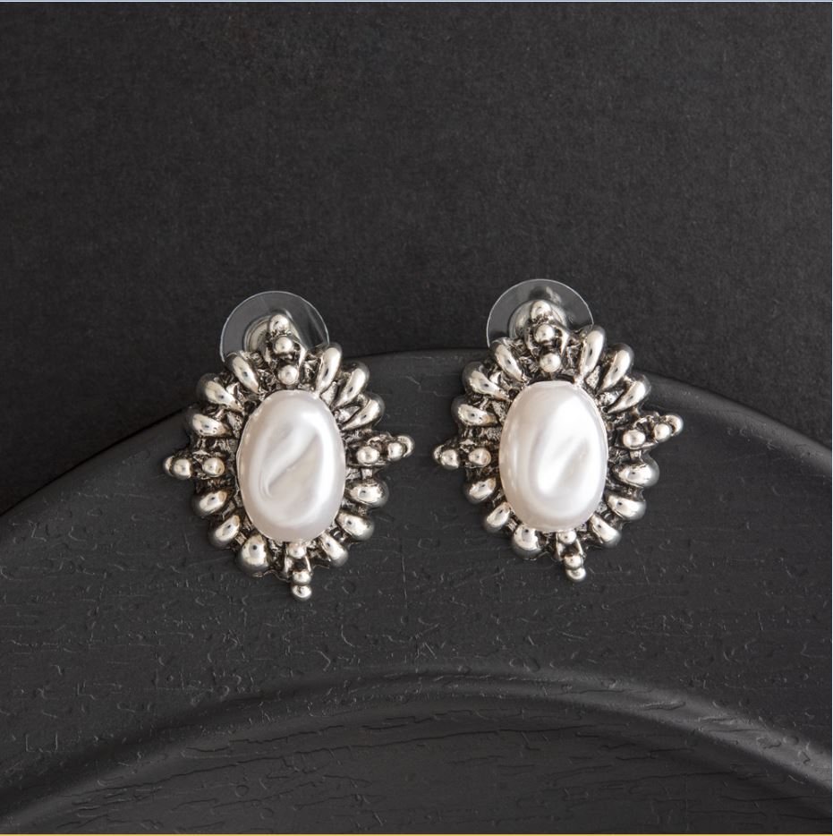 Silver / Gold Plated Pearl Studded Fashion Stud Earring- AER 2212