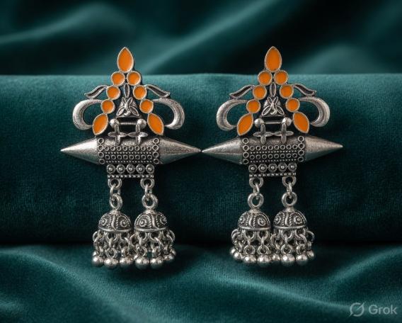 The Spearhead Twin-Dome Chandeliers An Antique Gold/Silver Coloured Enamel Earring