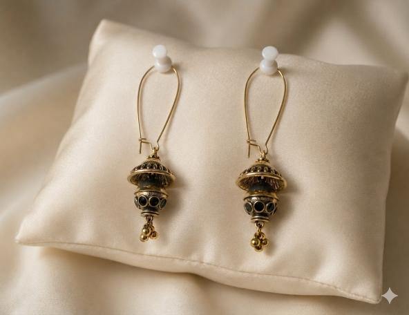 The Tiered Pagoda Lanterns An Antique Gold/Silver Plated Enamel Dangler