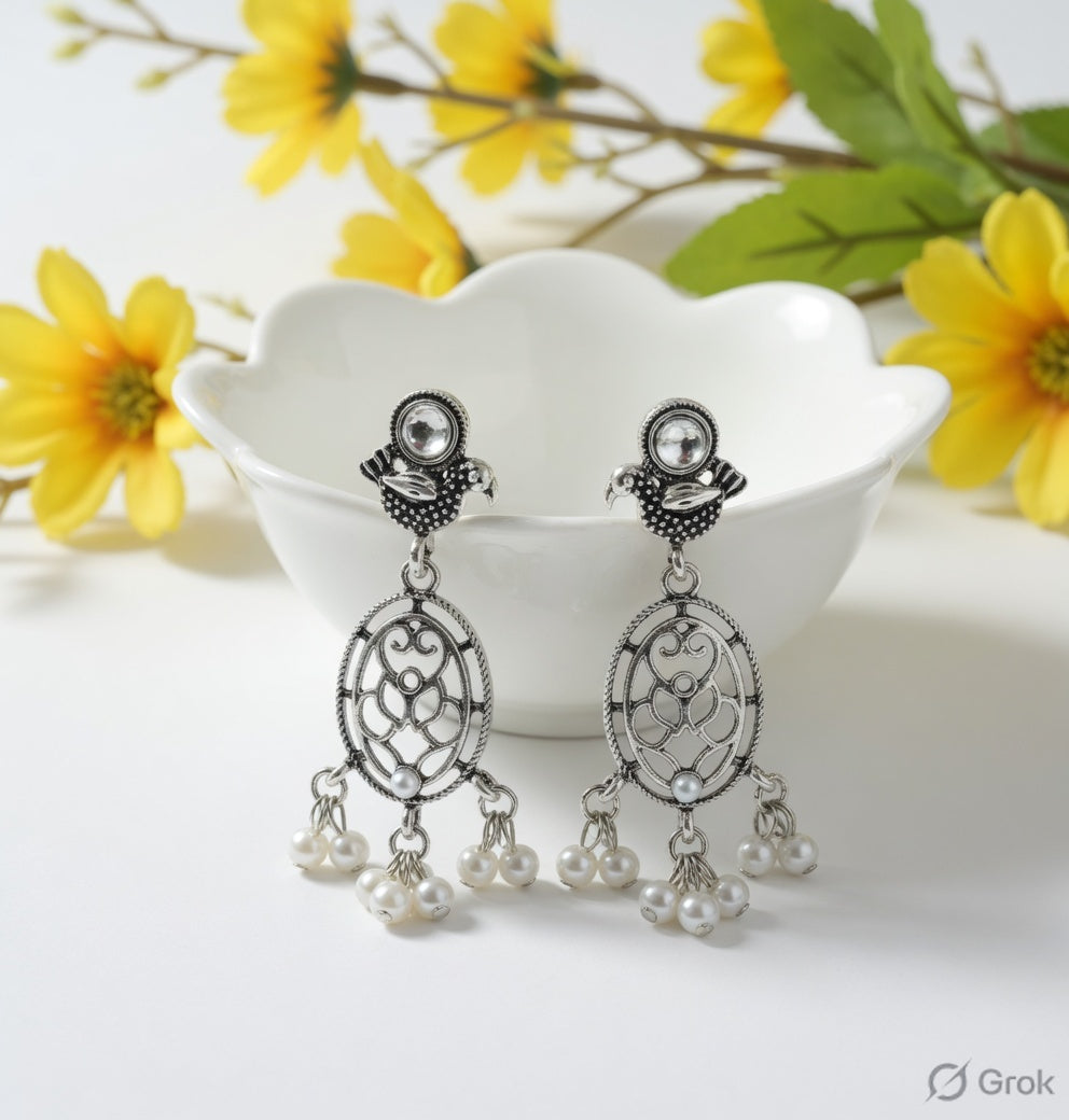The Lattice Pearl Dangles An Antique Gold/Silver Plated Earring