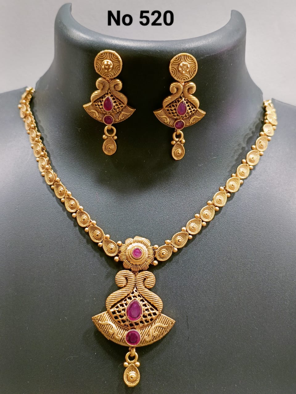 Antique Necklace Set