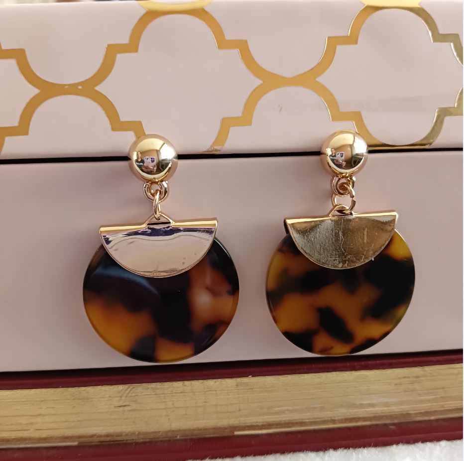 Gold Plated Circle Shaped Acrylic Fashion Indo Western Earring- IWER 1668