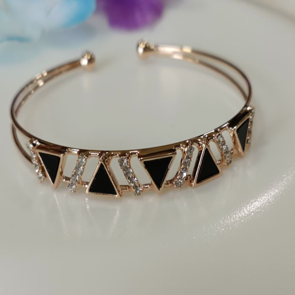 Silver/Gold/Rose Gold PlatedTriangle shape designed  Fancy kada