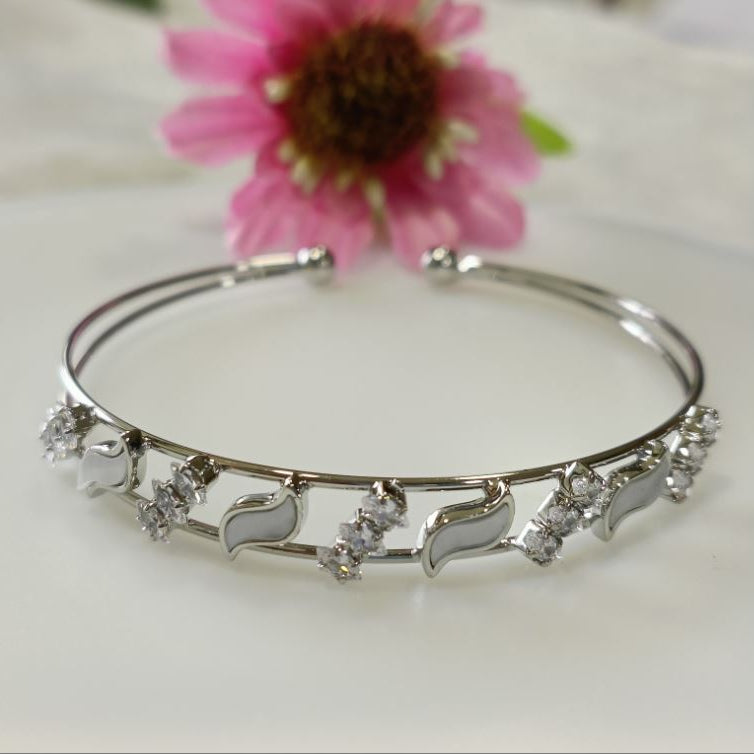 Silver/Gold/Rose Gold Plated Fancy kada