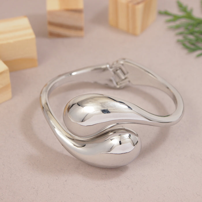 Tear Drop Shape Adjustable Cuff Kada