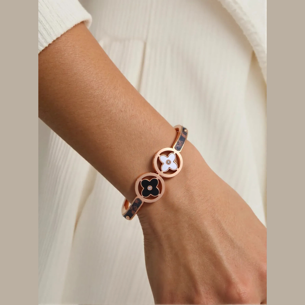 Stainless Steel Gold/Rosegold Plated Clover Design Kada