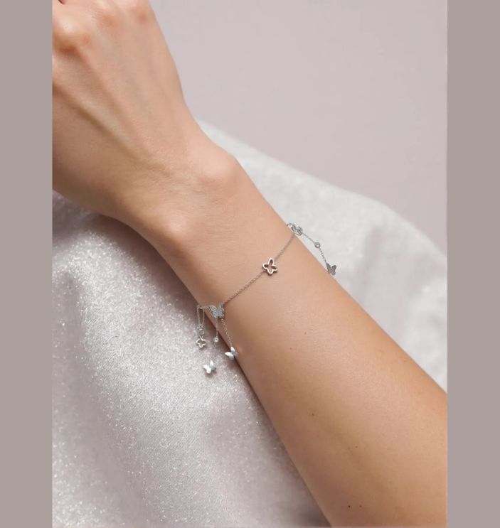 Xuping Hanging Butterflt Chain Bracelet
