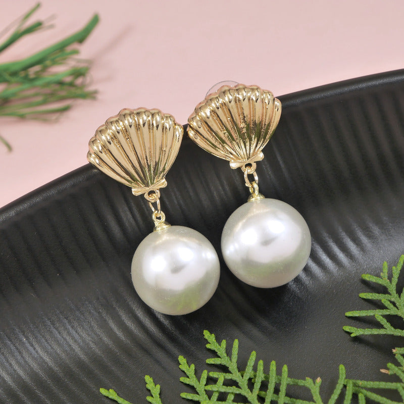 Pearl Drop Western Earring