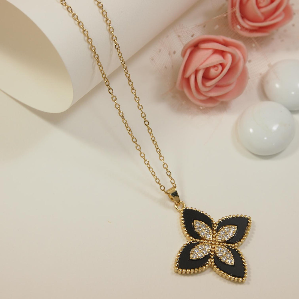 Stainless Steel Clover Pendent Chain Necklace - STNK 4987