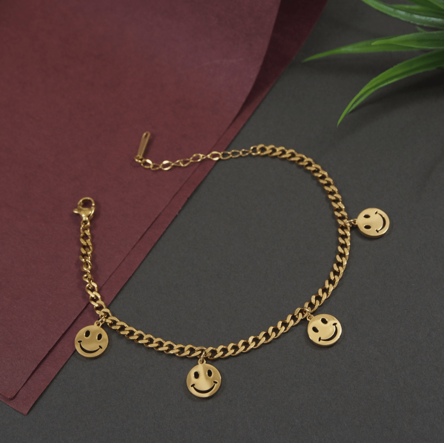 Stainless Steel Gold/Rosegold Plated Smiley Charm Bracelet