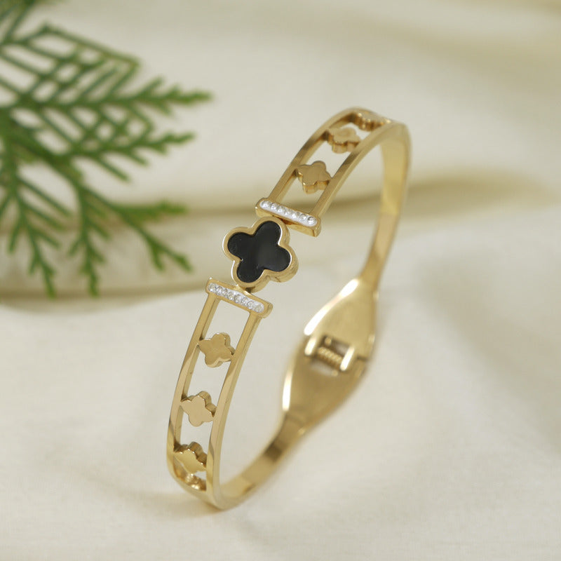 Stainless Steel clover kada