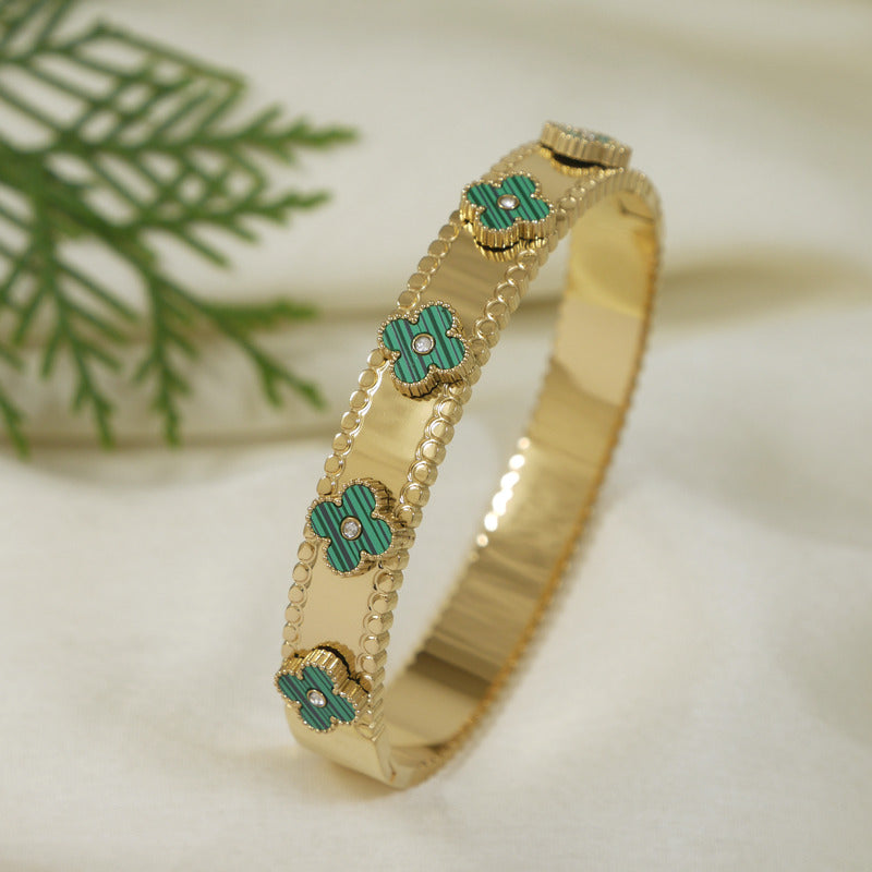 Stainless Steel clover kada