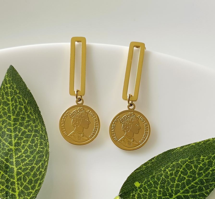 Stainless Steel Gold/Rosegold/Silver Plated Hanging Queen Elizabeth Portrait Coin Drop Earring- STNER 2583
