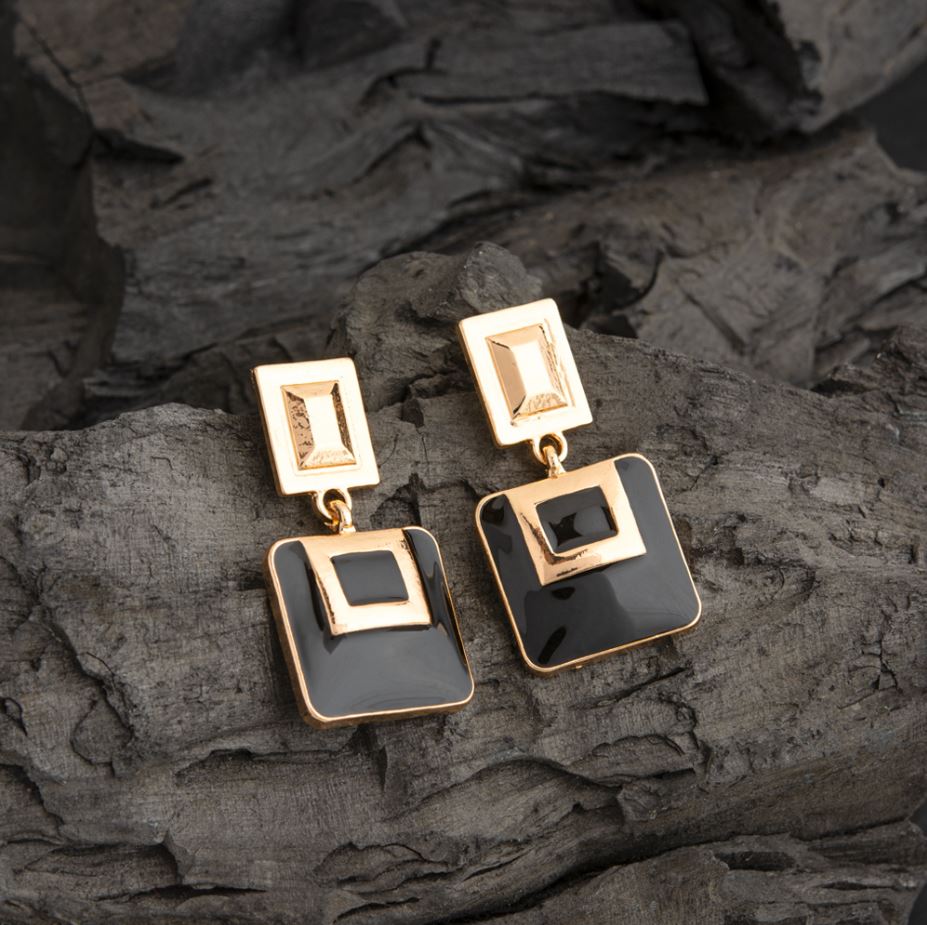Gold Plated Geometric Shaped Enamel Artwork Designed Fashion Western Earring-WER 2224