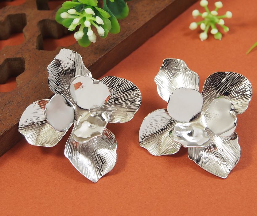 Silver Plated Mini Flower Stud Western Earring -  WER 4734