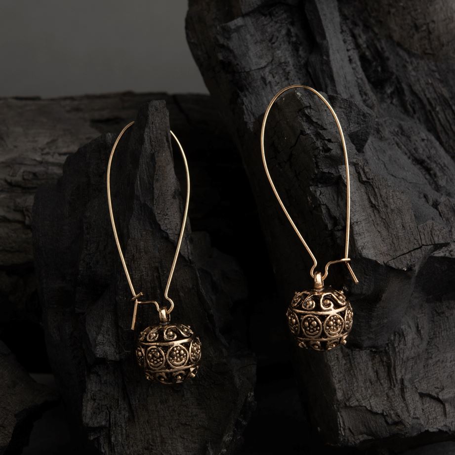 Gold / Silver Plated Long Hook Closure Hanging Designed Artwork Ball Antique Earring