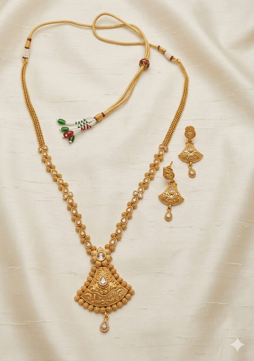 Antique Necklace Set