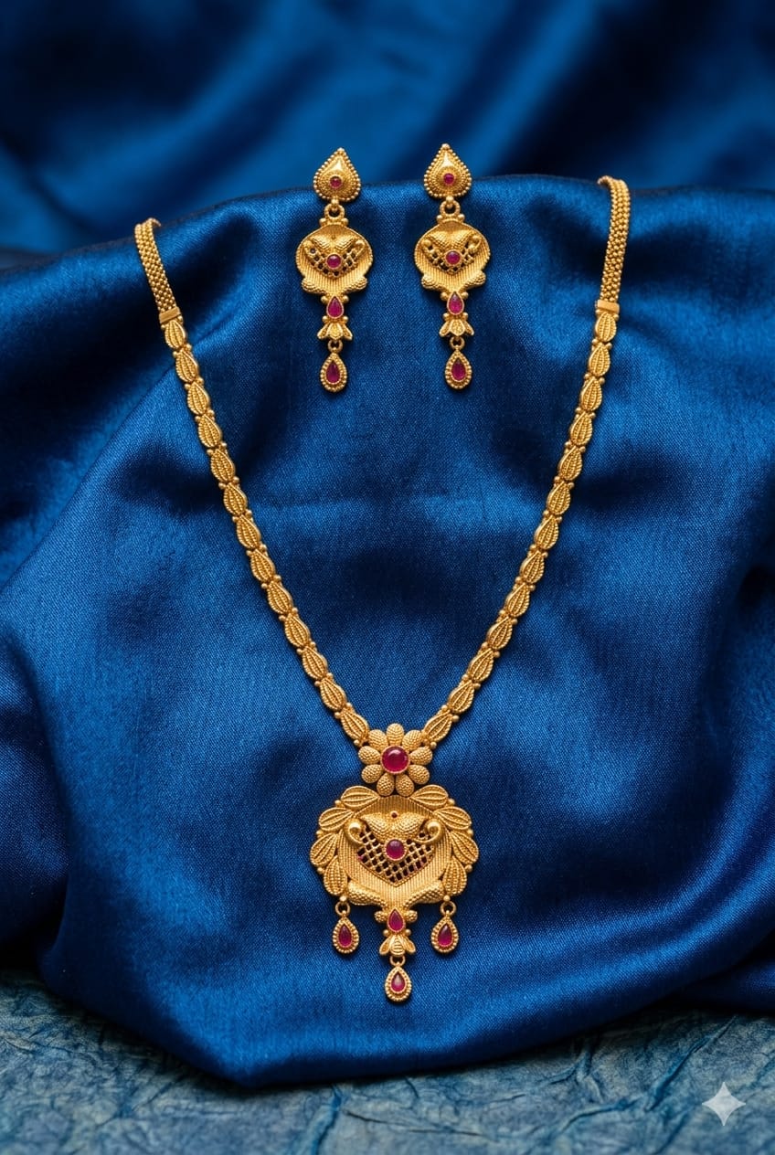 Antique Necklace Set