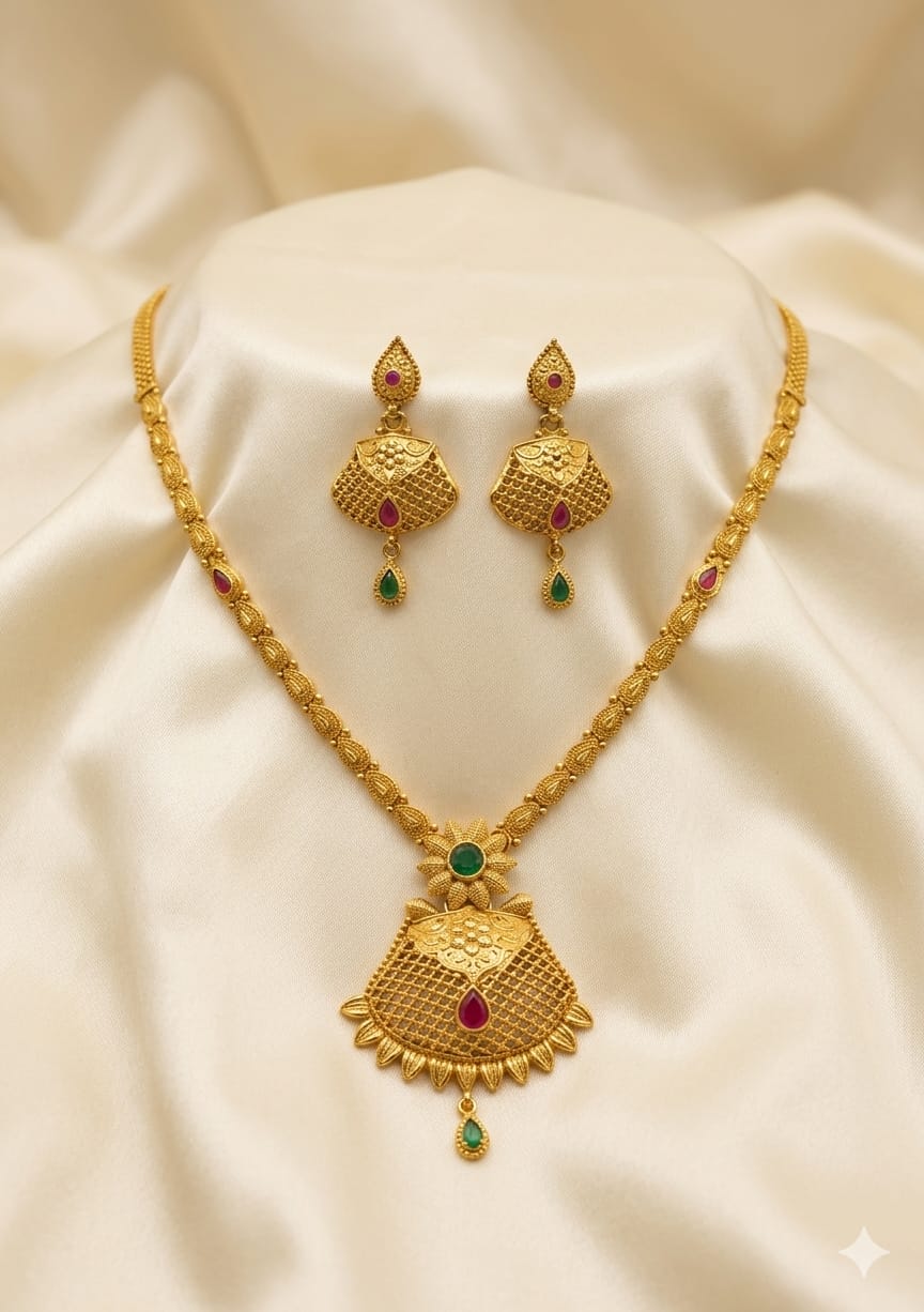 Antique Necklace Set